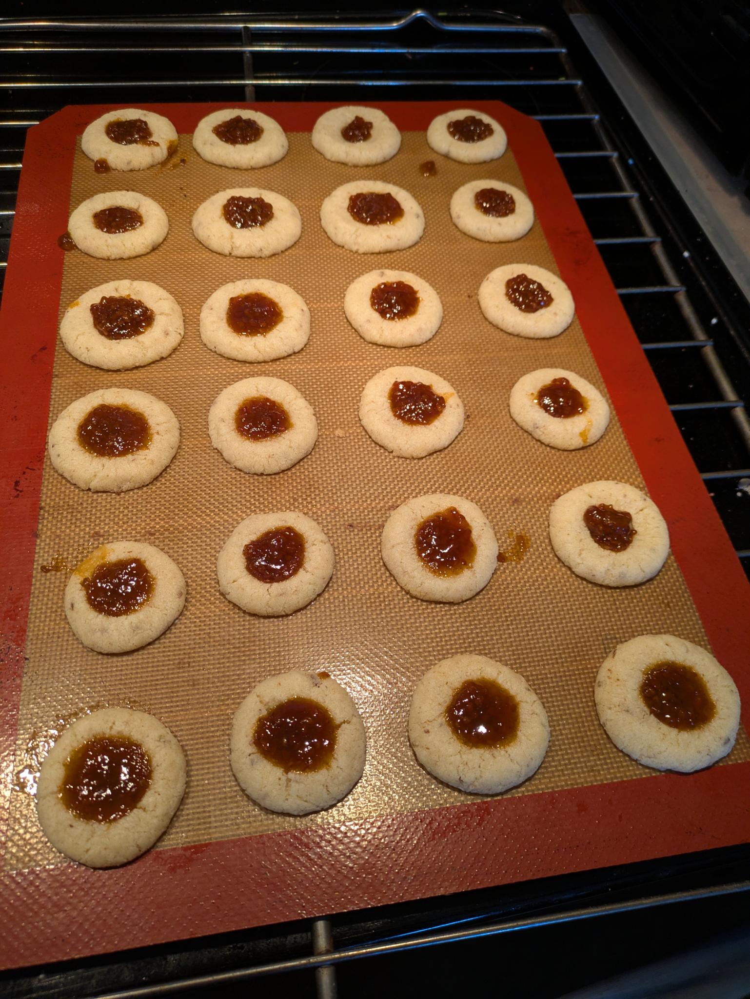 Foraged Salmonberry Candycap Mushroom Cookies